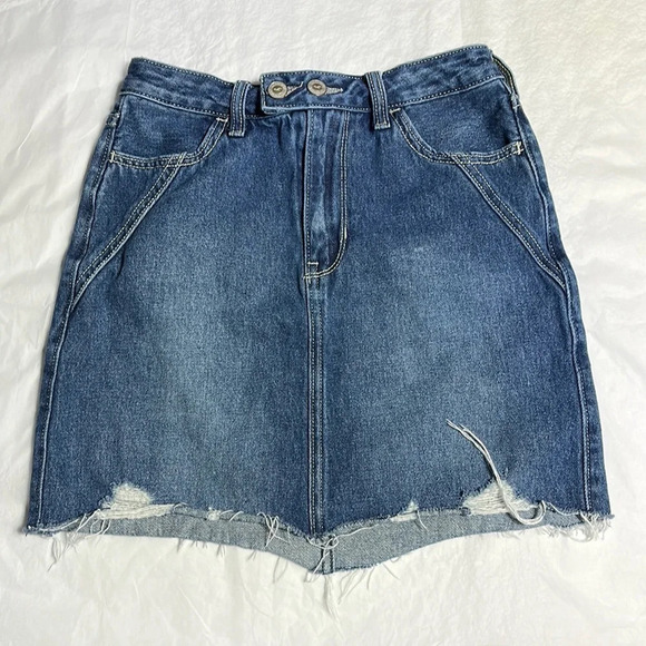Hollister size 26 inch-waist (1 JR) ultra rise denim skirt - Picture 1 of 5